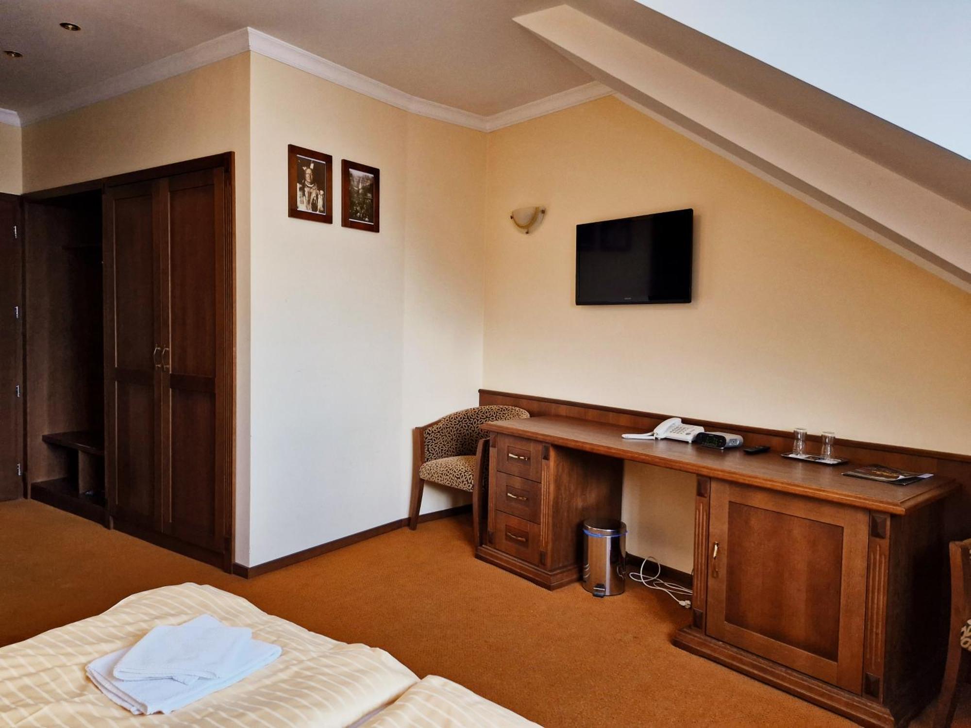 Country Saloon Bela Hotel Room photo